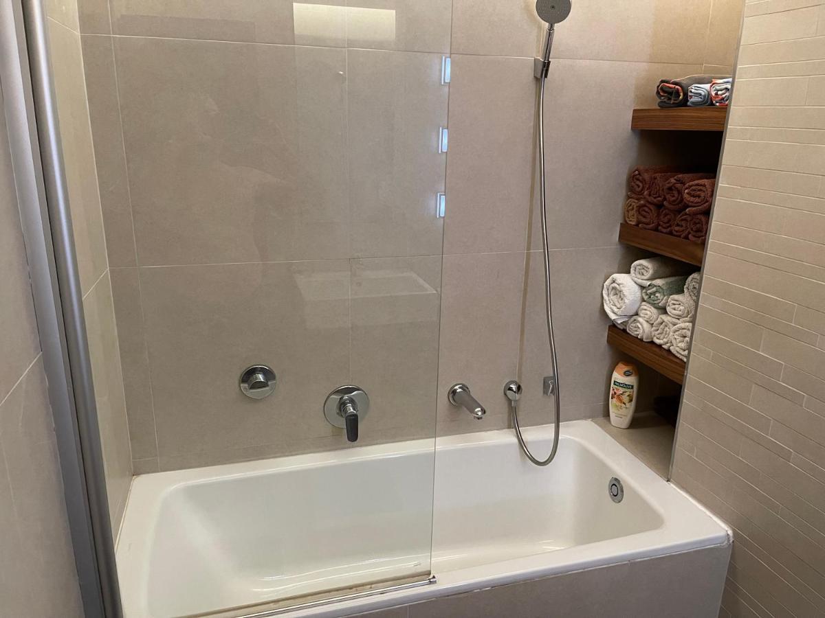 Deluxe Apartment With Pool In The Heart Of St Pauls Bay 세인트폴스베이 외부 사진