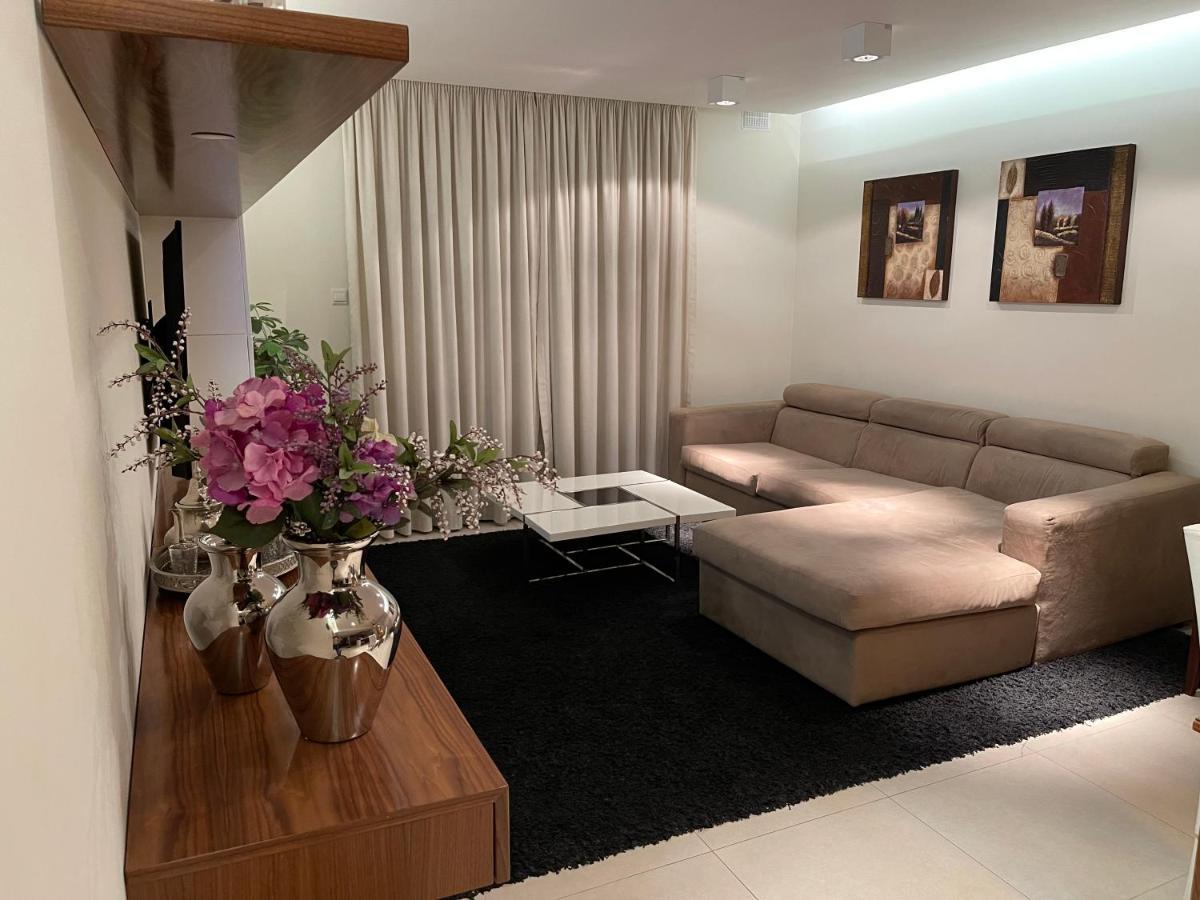 Deluxe Apartment With Pool In The Heart Of St Pauls Bay 세인트폴스베이 외부 사진