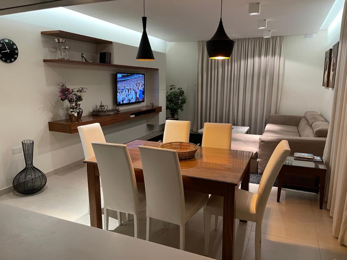 Deluxe Apartment With Pool In The Heart Of St Pauls Bay 세인트폴스베이 외부 사진