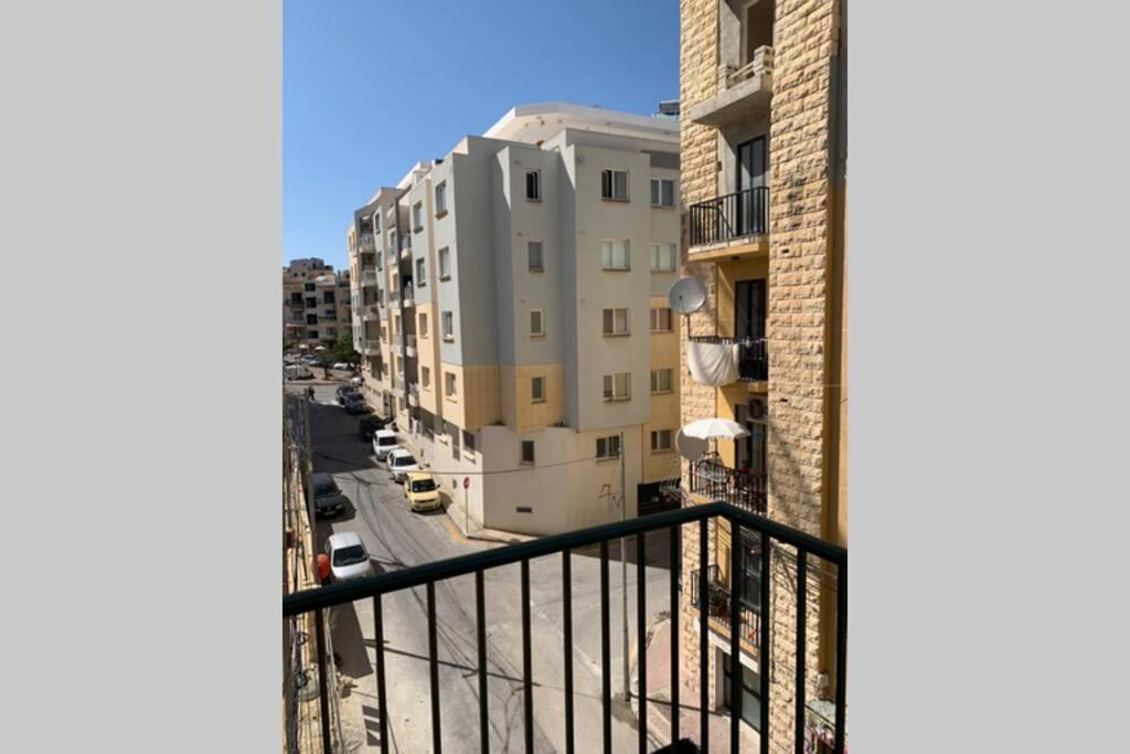 Deluxe Apartment With Pool In The Heart Of St Pauls Bay 세인트폴스베이 외부 사진