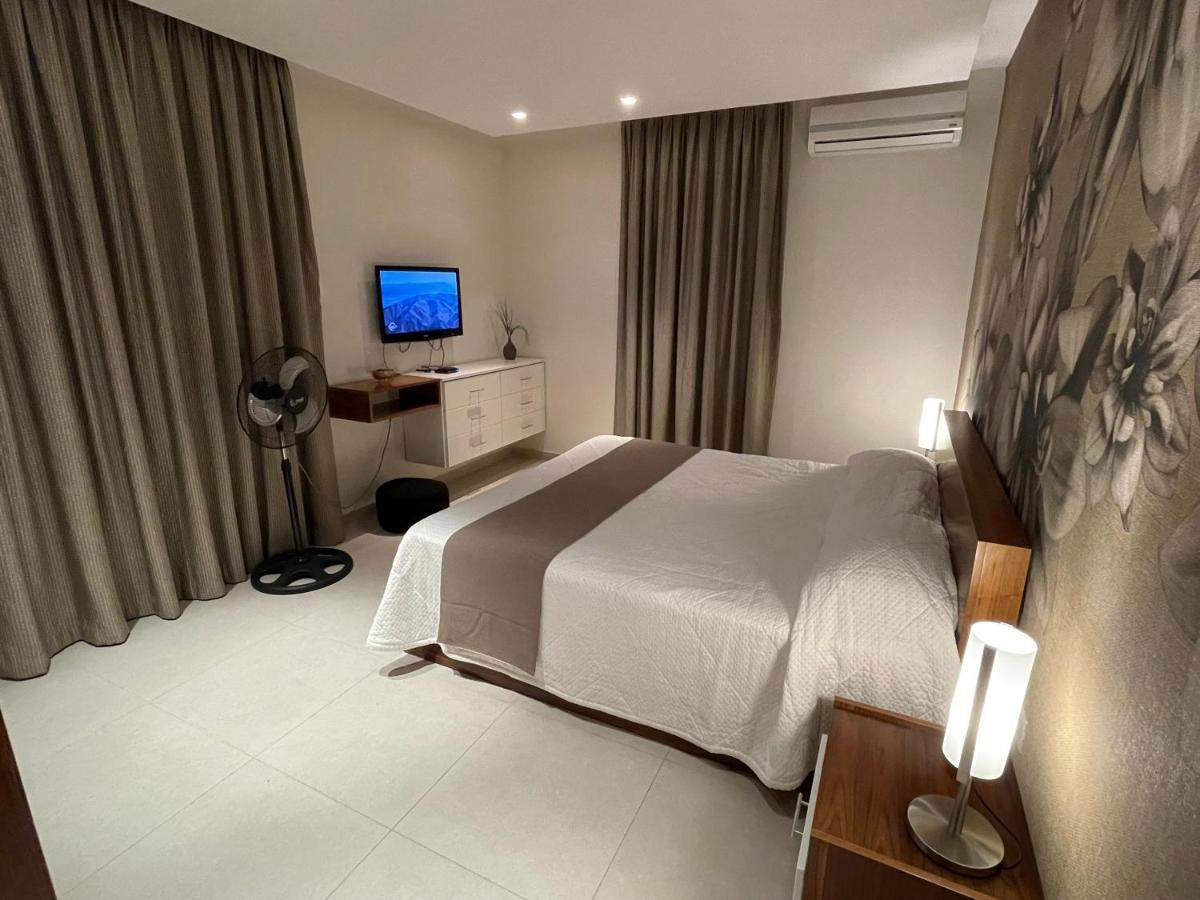 Deluxe Apartment With Pool In The Heart Of St Pauls Bay 세인트폴스베이 외부 사진